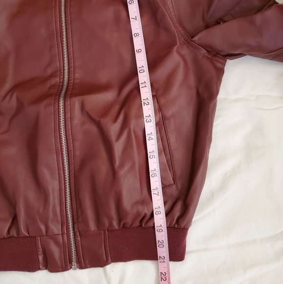 Ambiance. Size small.  Burgundy - Picture 10 of 12